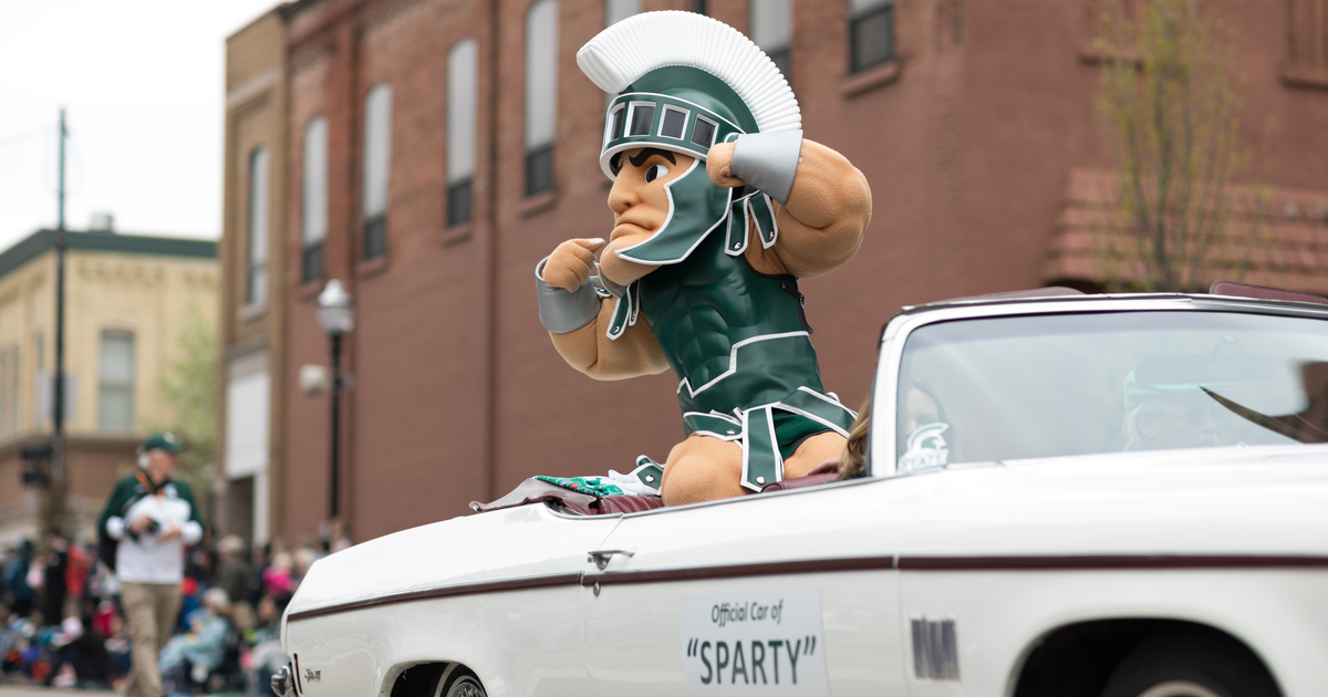 How to Write Why Michigan Essay Guide EssayDragon